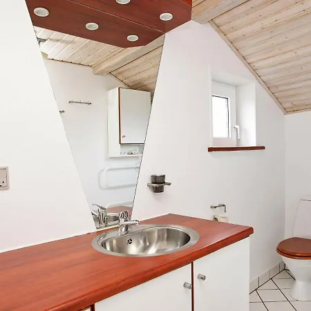 6 Person Holiday In Lb K Vakantiehuis Ålbæk